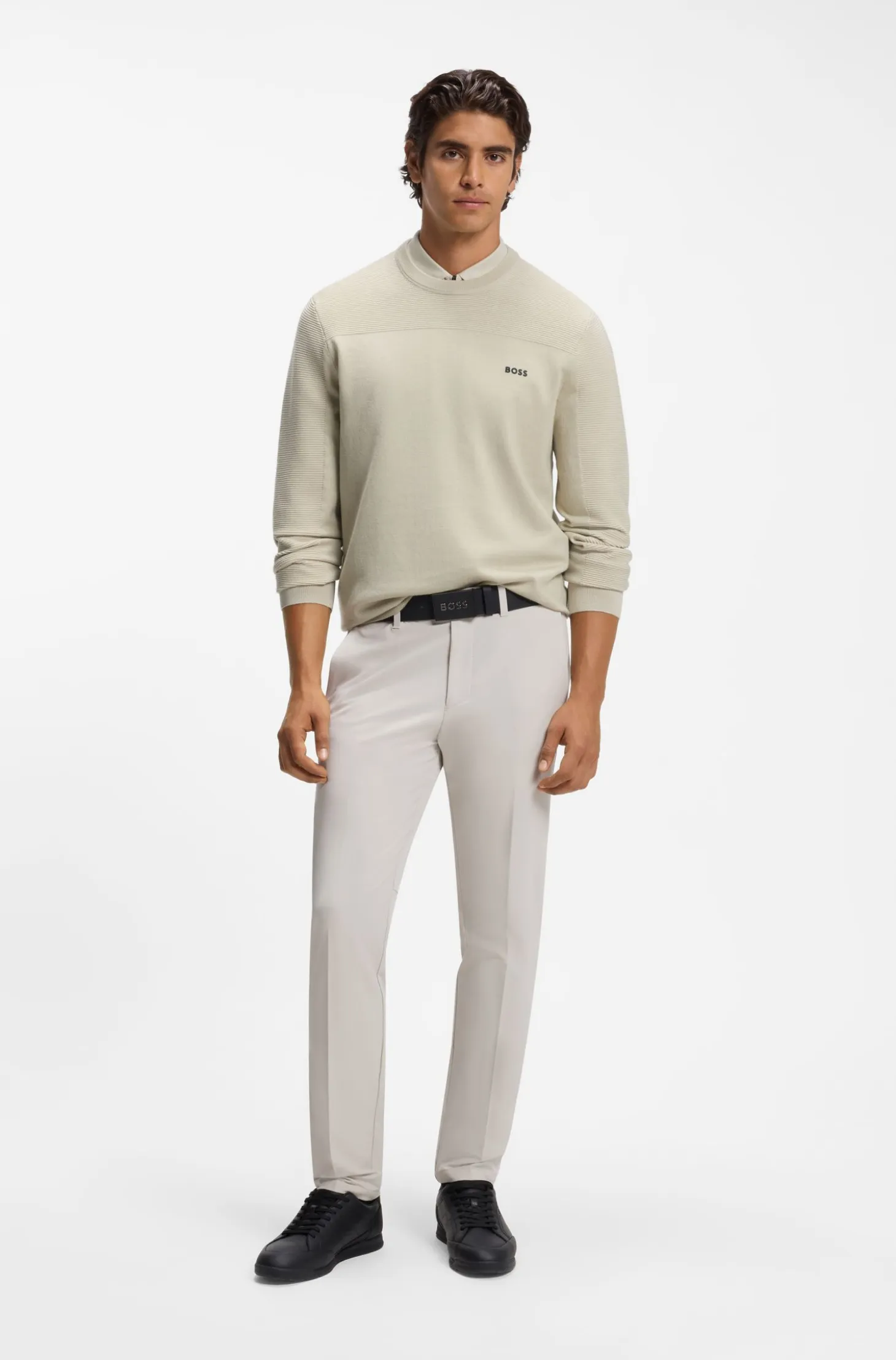Mixed-structure sweater with moisture management