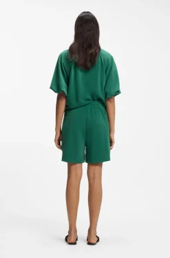 Modal-blend shorts with dividing seams