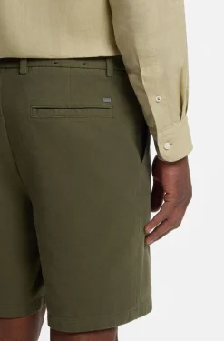 Modern-fit shorts in stretch cotton