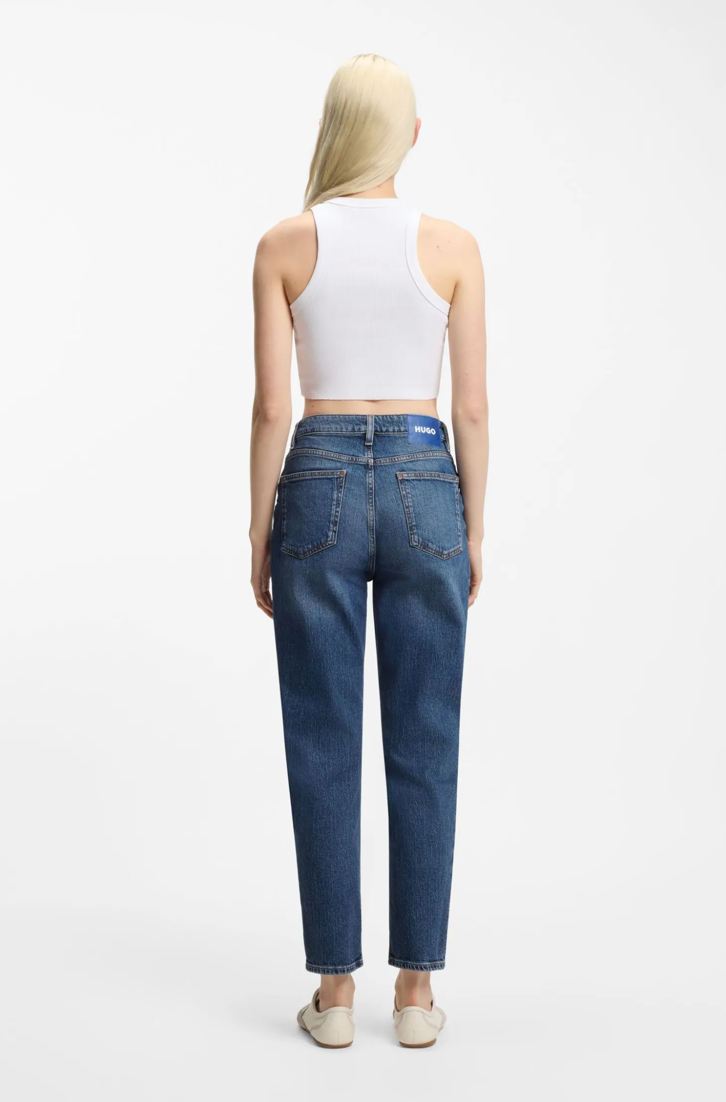 Mom jeans in medium-blue stretch denim