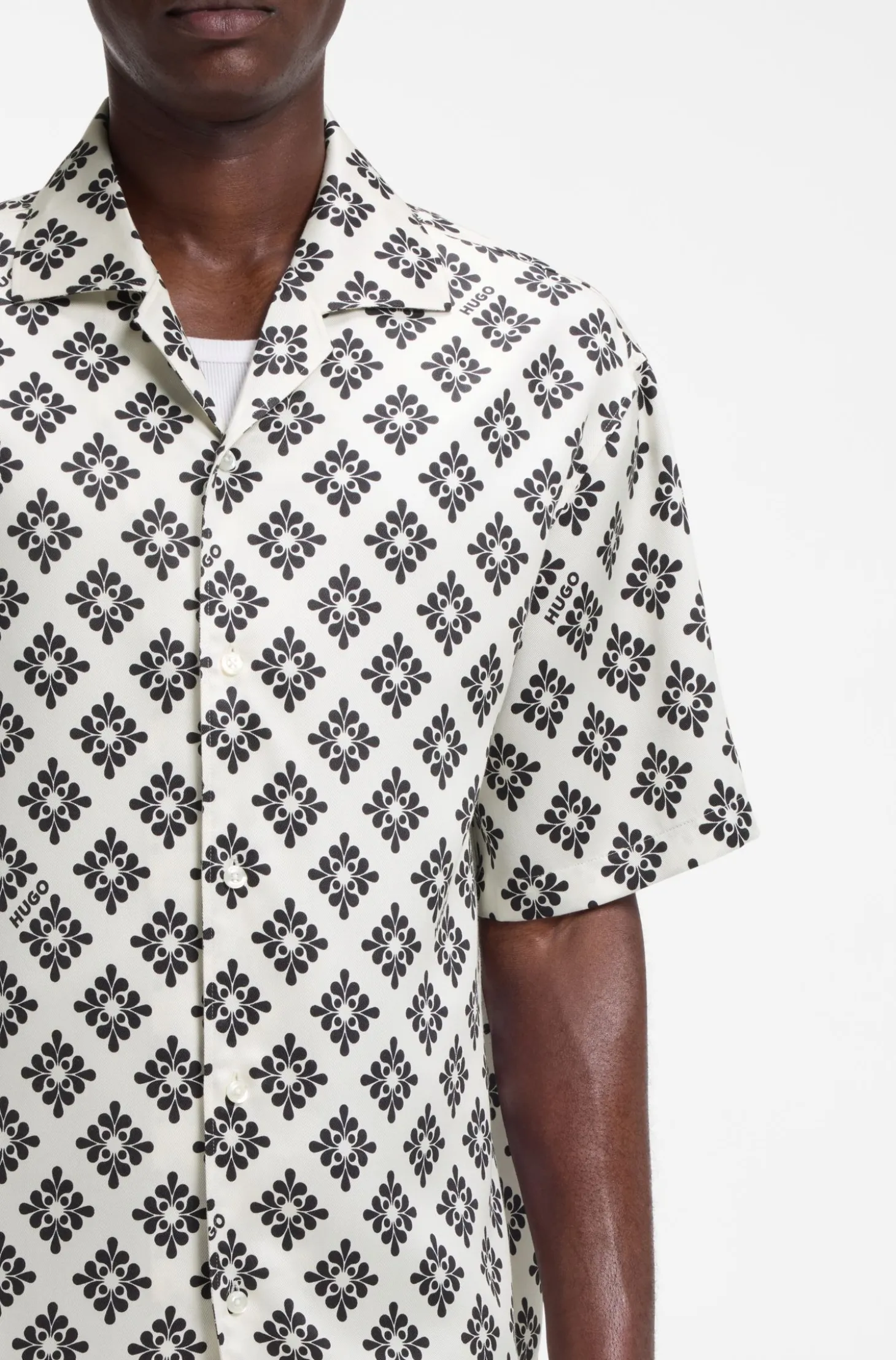 Oversized-fit shirt with statement print