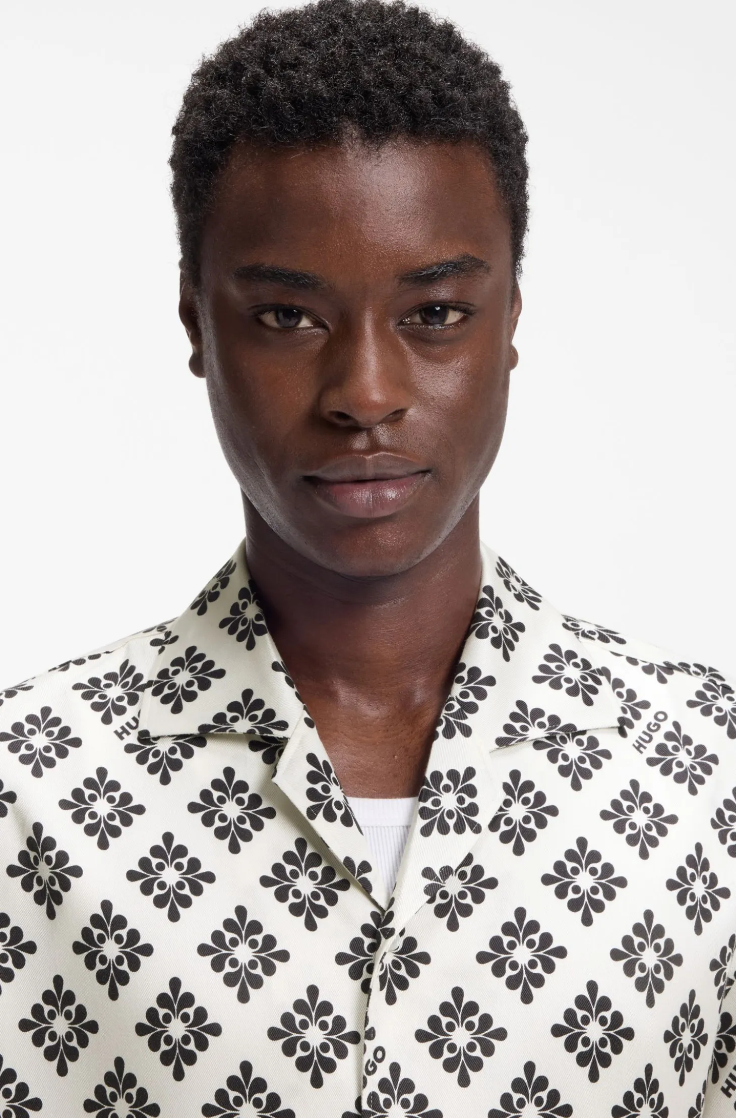 Oversized-fit shirt with statement print