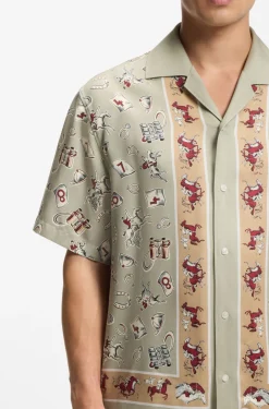 Oversized-fit shirt with statement print