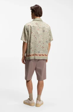Oversized-fit shirt with statement print