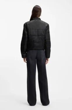 Packable jacket in lustrous water-repellent fabric