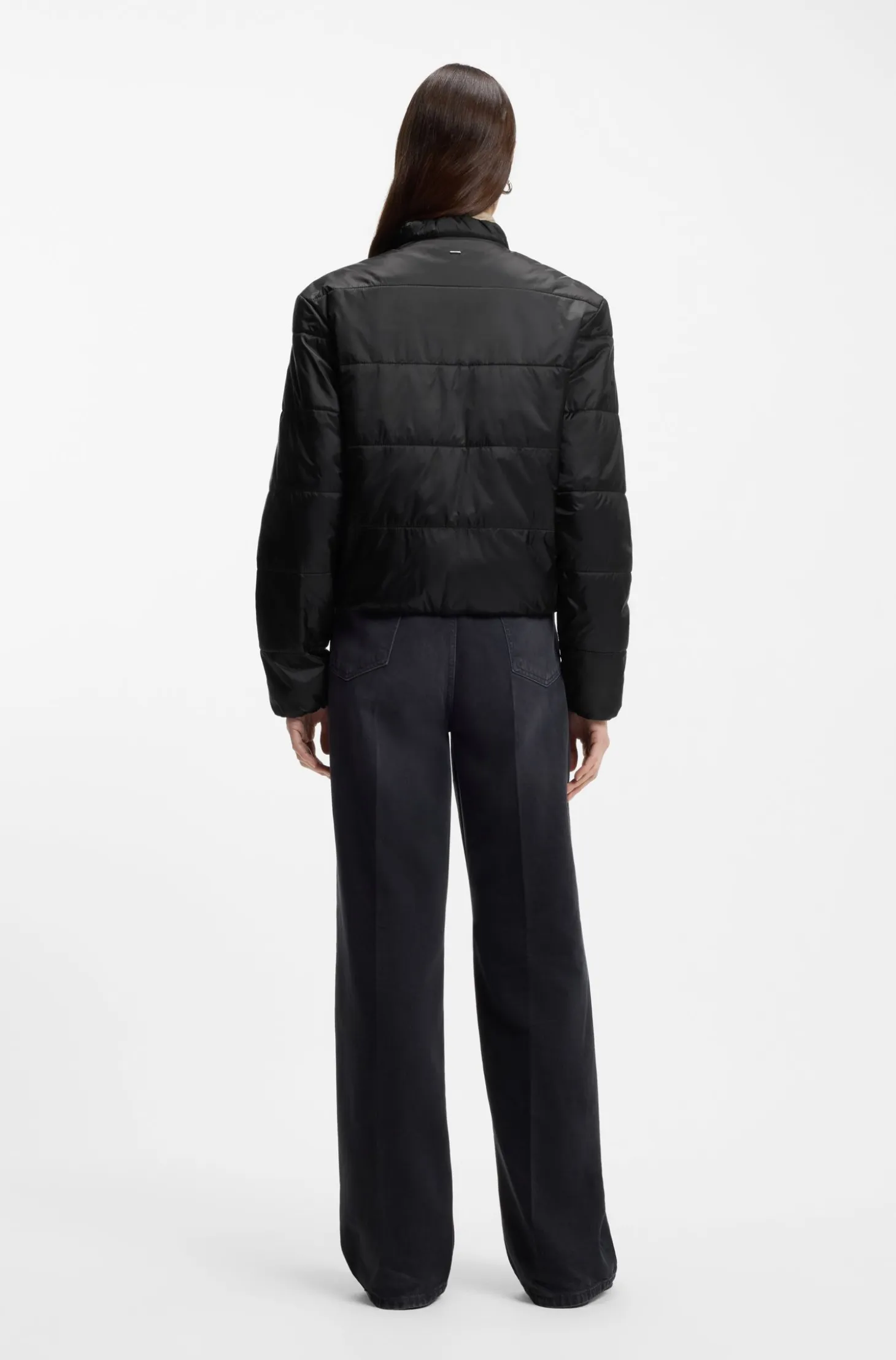 Packable jacket in lustrous water-repellent fabric
