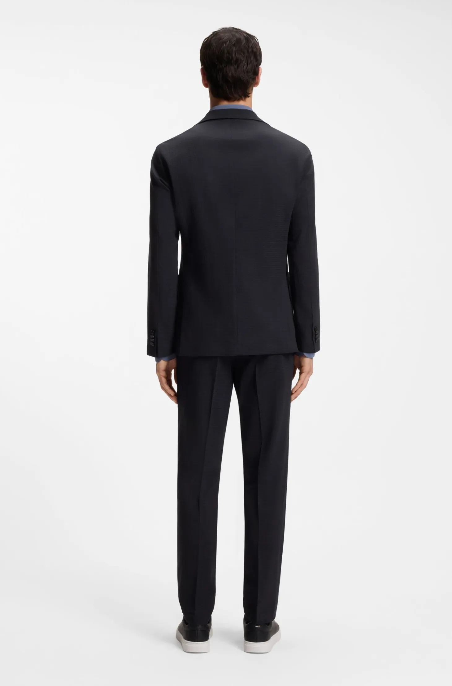 Packable slim-fit blazer in a washable wool blend