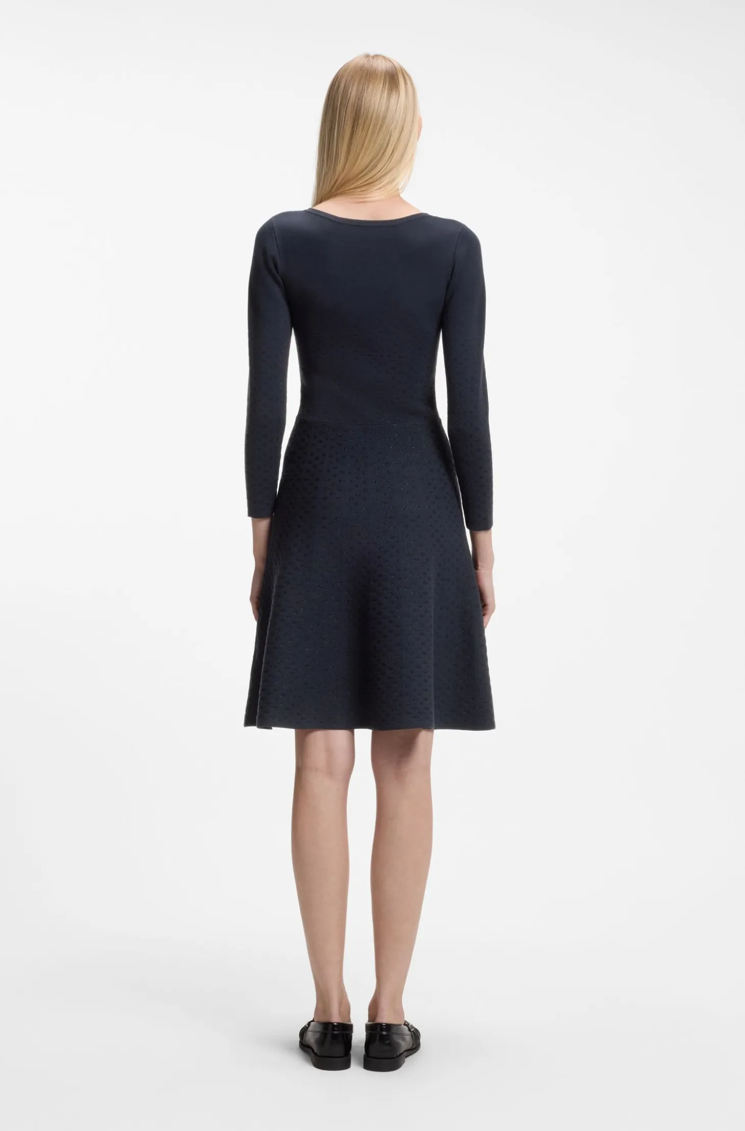 Patterned boat-neck dress in a stretch knit