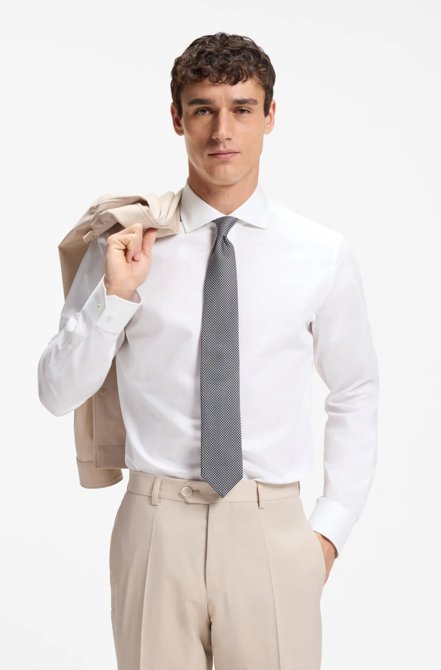 Patterned tie in Italian-made silk