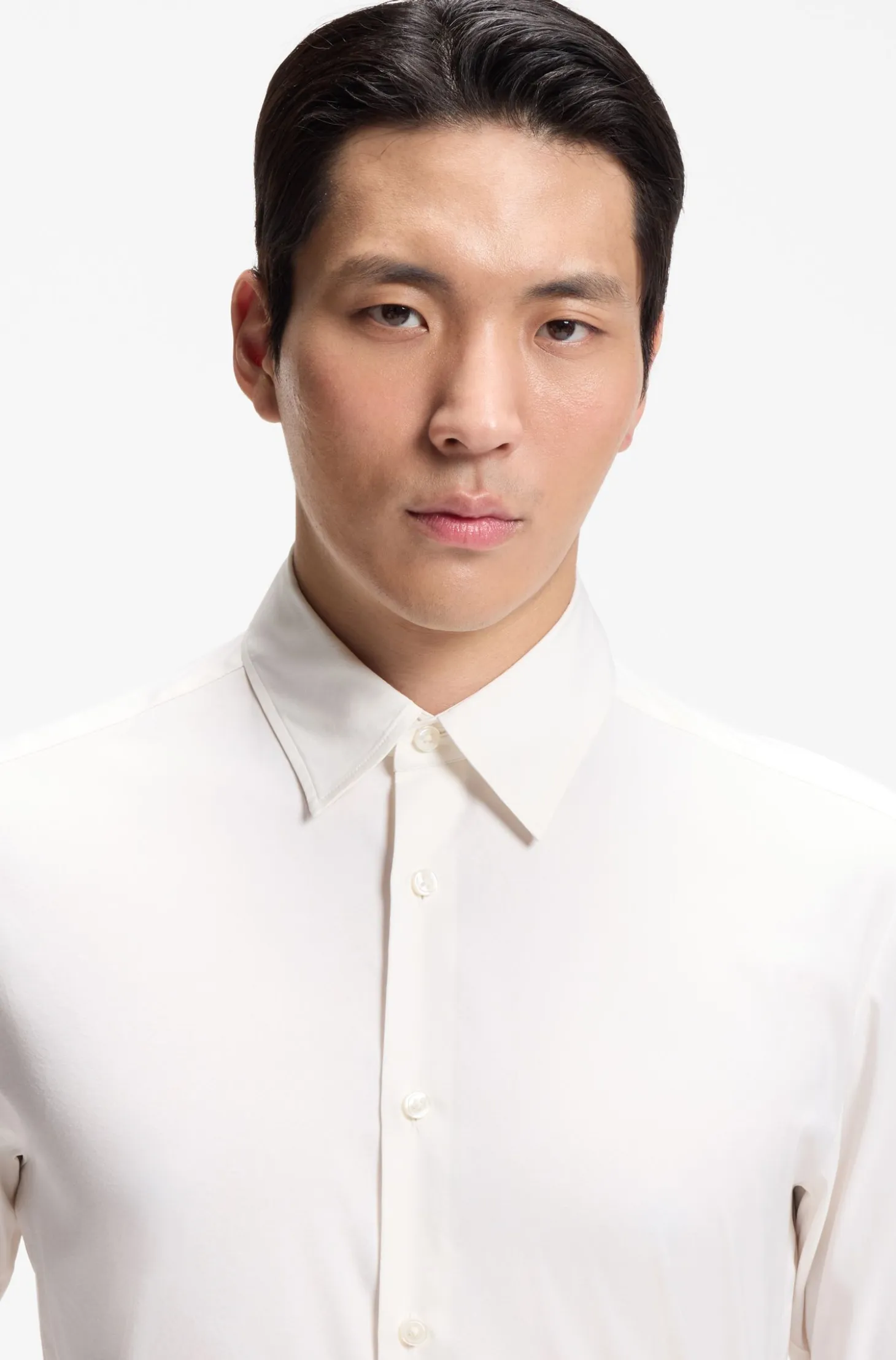 Performance regular-fit shirt with micro pattern
