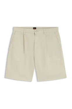 Pleated shorts with comfort waistband