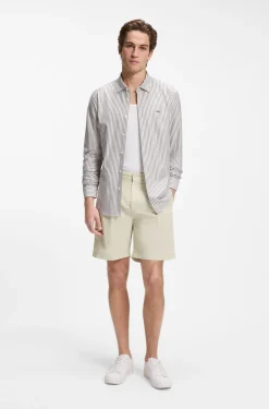 Pleated shorts with comfort waistband