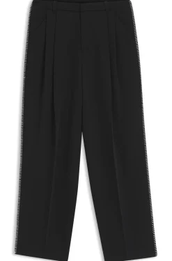 Pleat-front trousers with whipstitch details