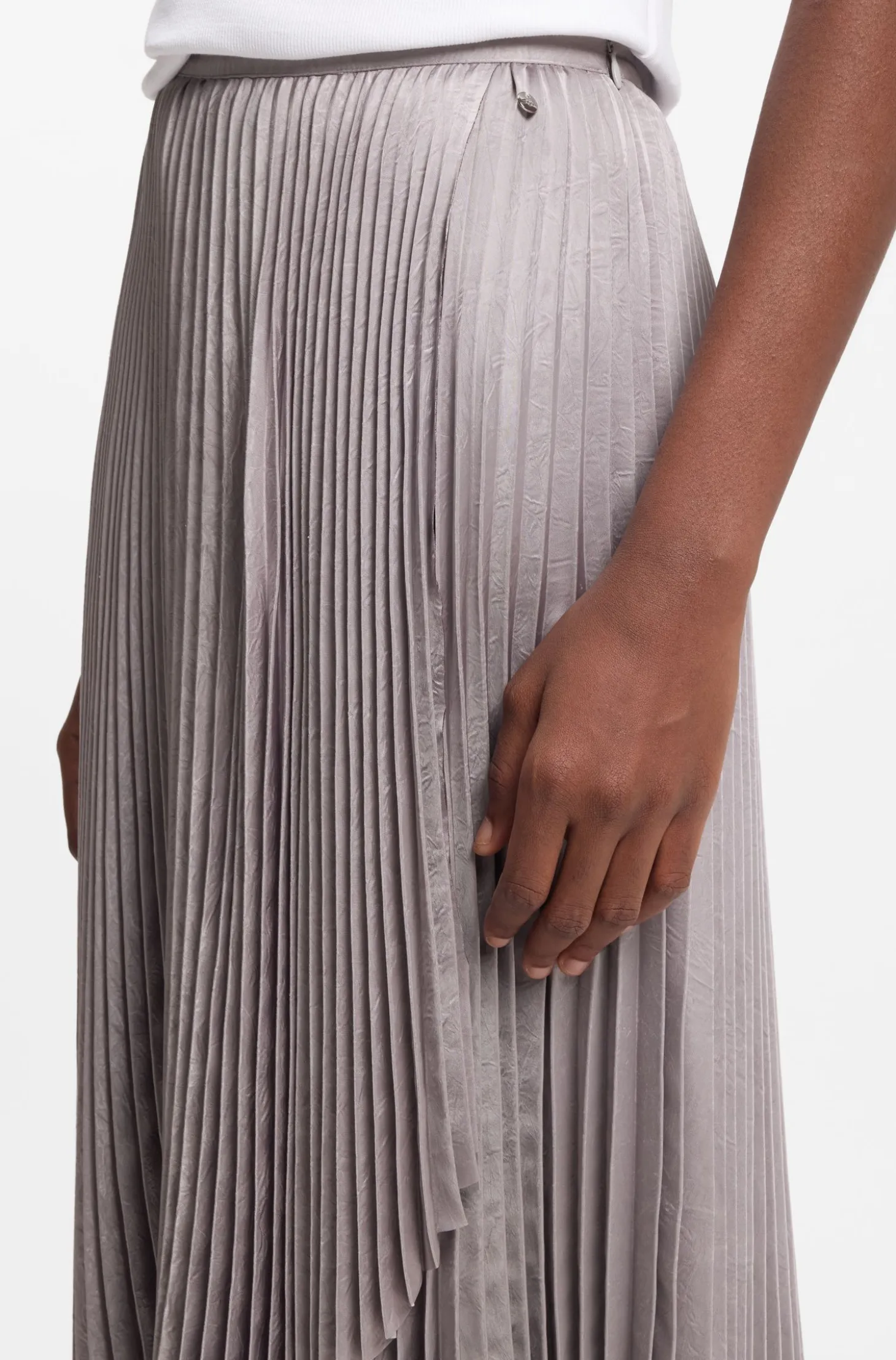 Plissé-pleat skirt in crinkle satin