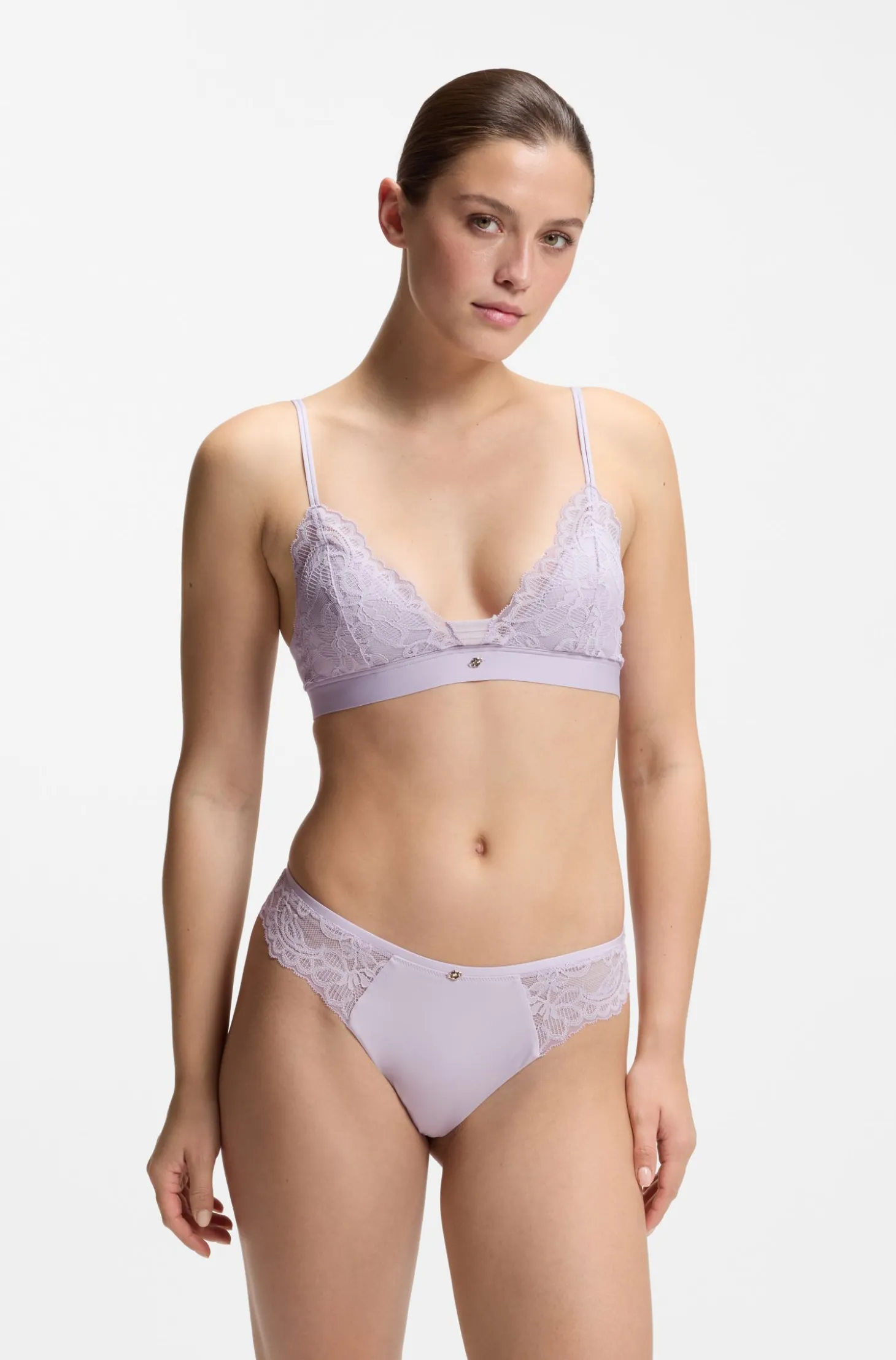 Premium lace bralette with mesh pleating