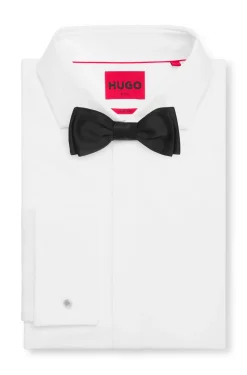 Pre-tied bow tie in a silk blend
