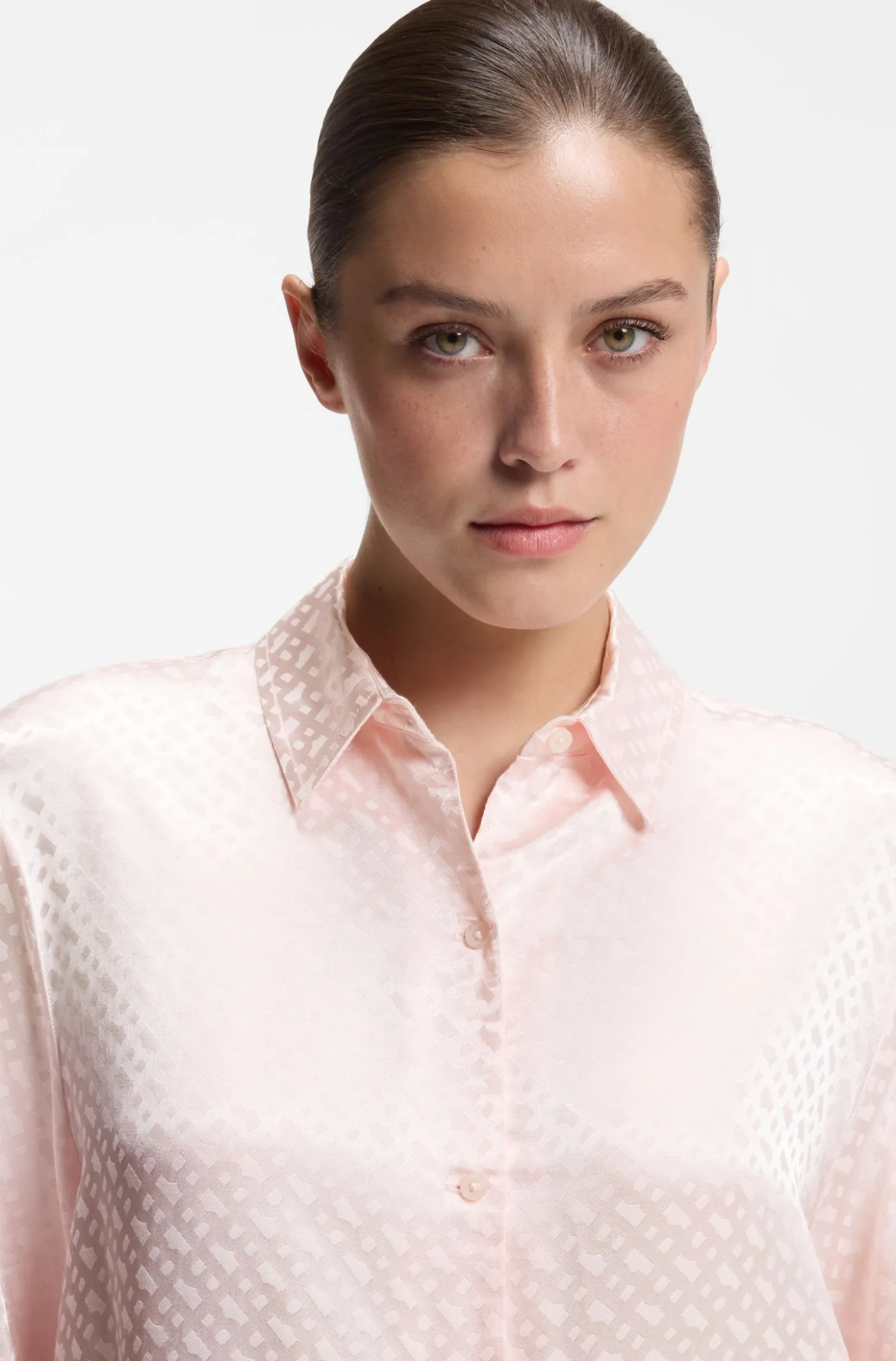 Pyjama shirt in satin with monogram jacquard