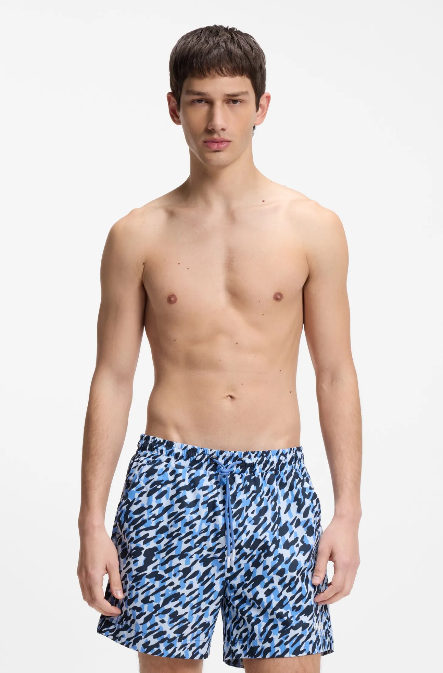 Quick-dry swim shorts with all-over print