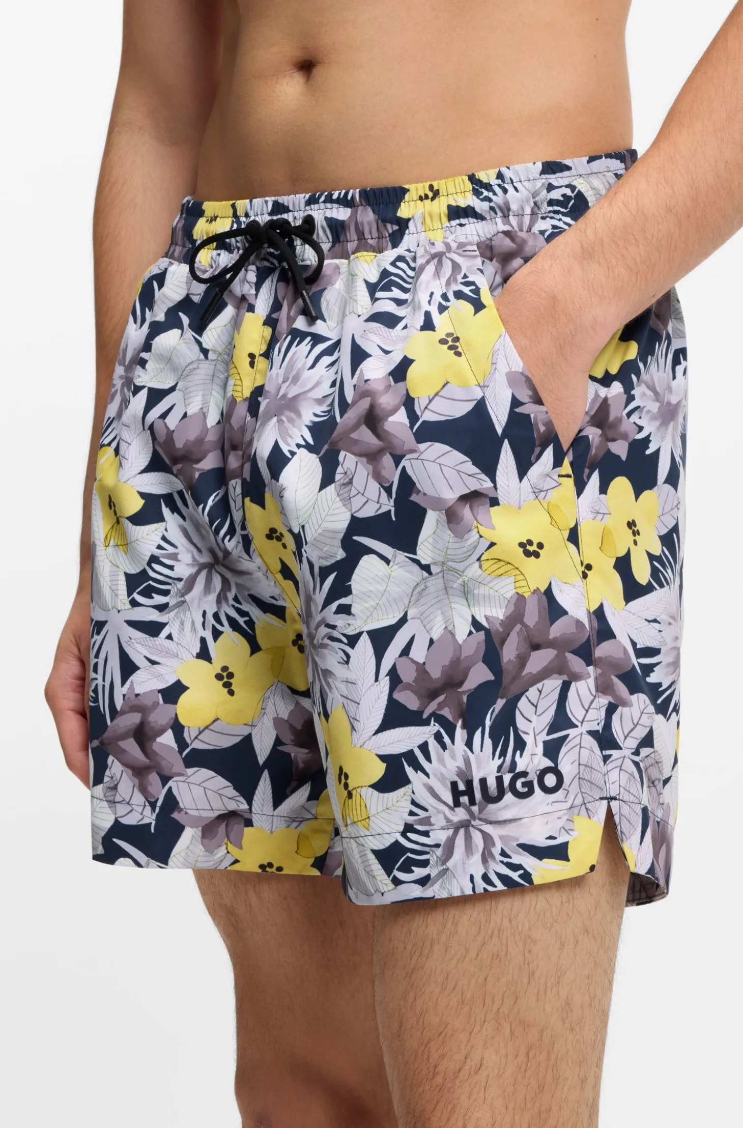 Quick-dry swim shorts with all-over print