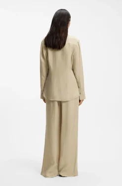 Regular-fit blouse with concealed closure