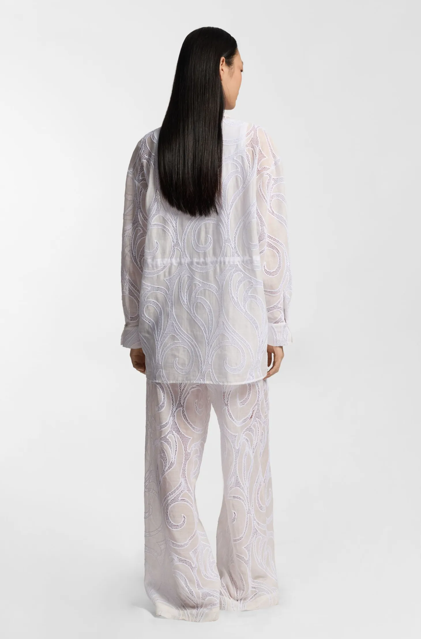 Regular-fit blouse with embroidered flowers