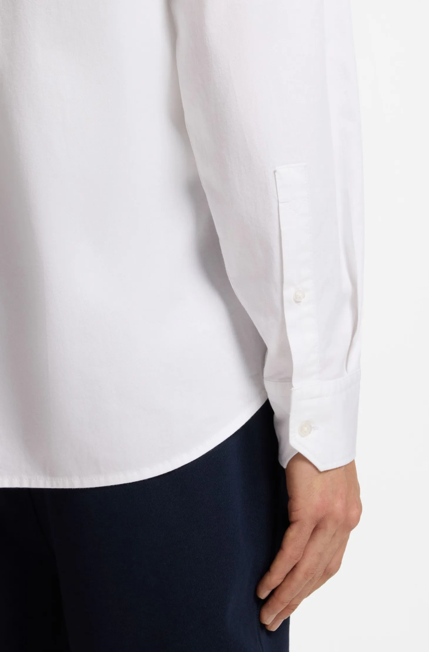 Regular-fit button-down shirt in cotton twill