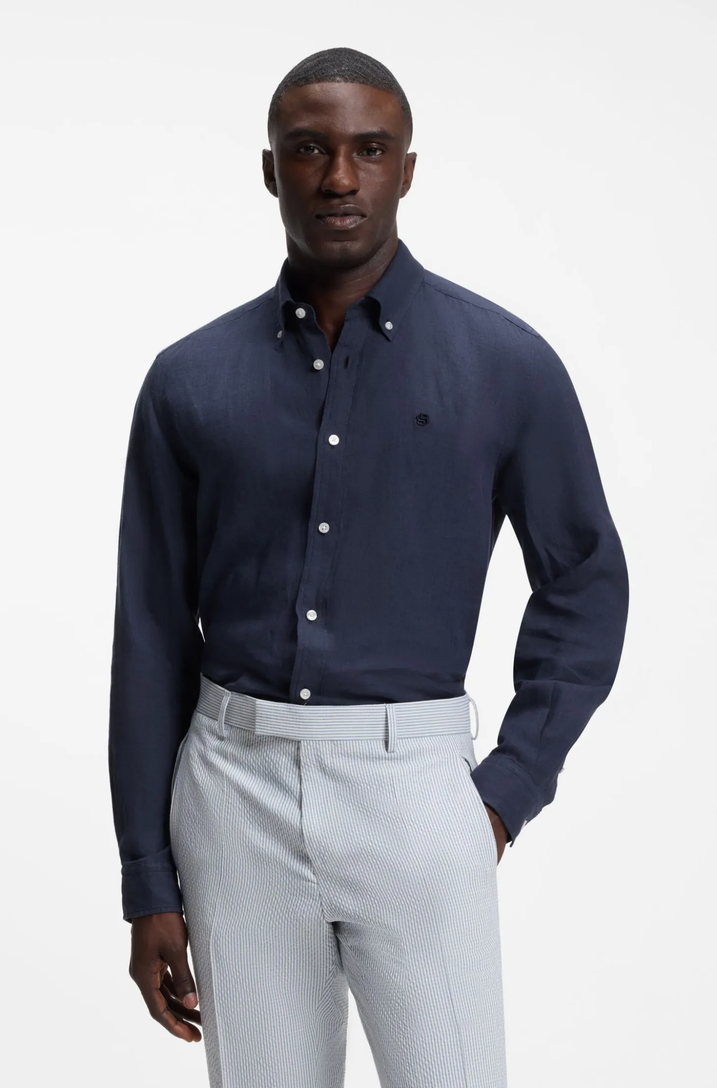 Regular-fit button-down shirt in linen