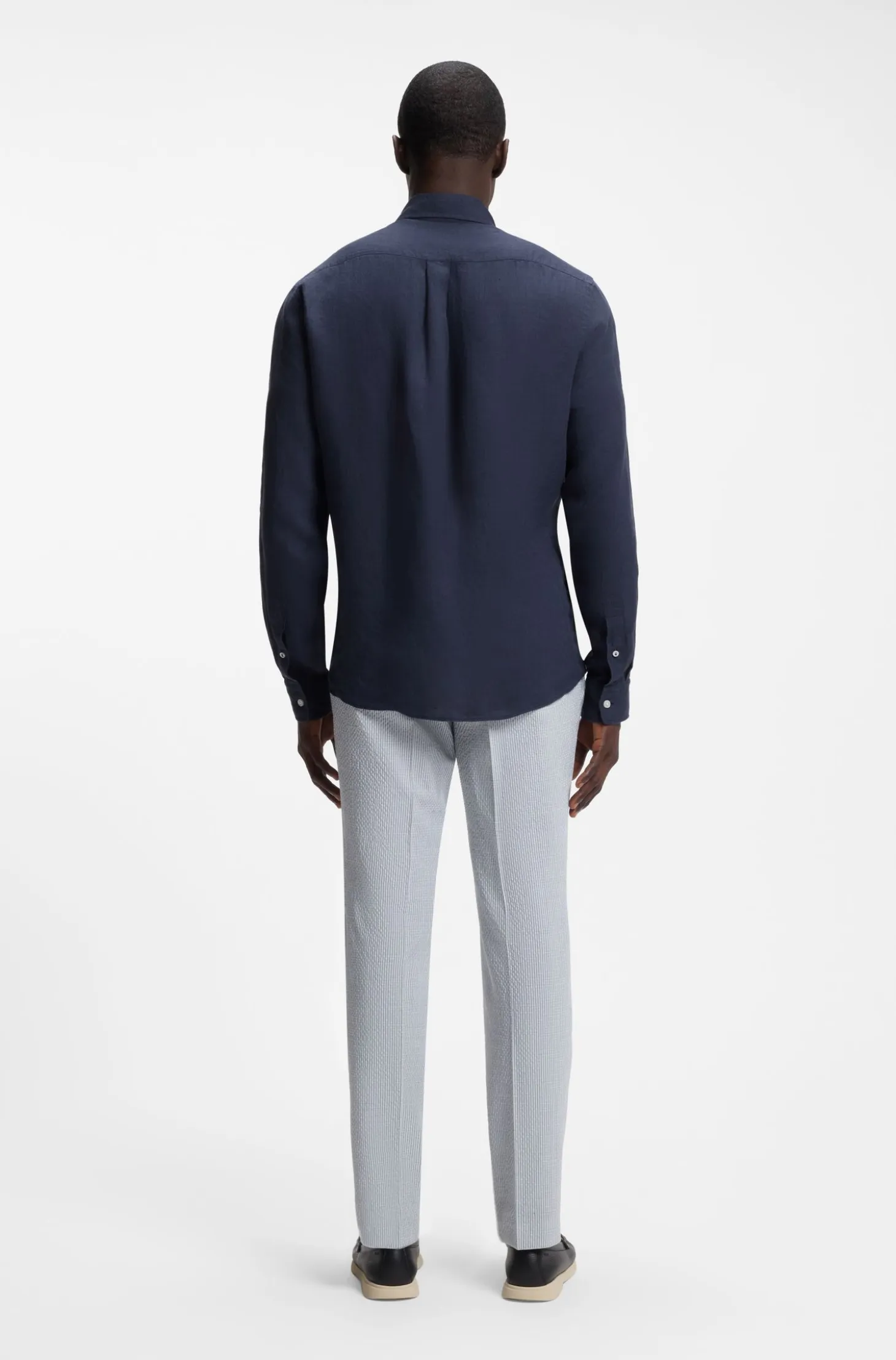 Regular-fit button-down shirt in linen