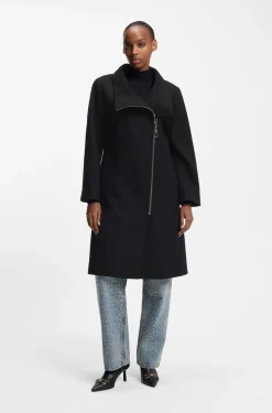 Regular-fit coat with asymmetric zip