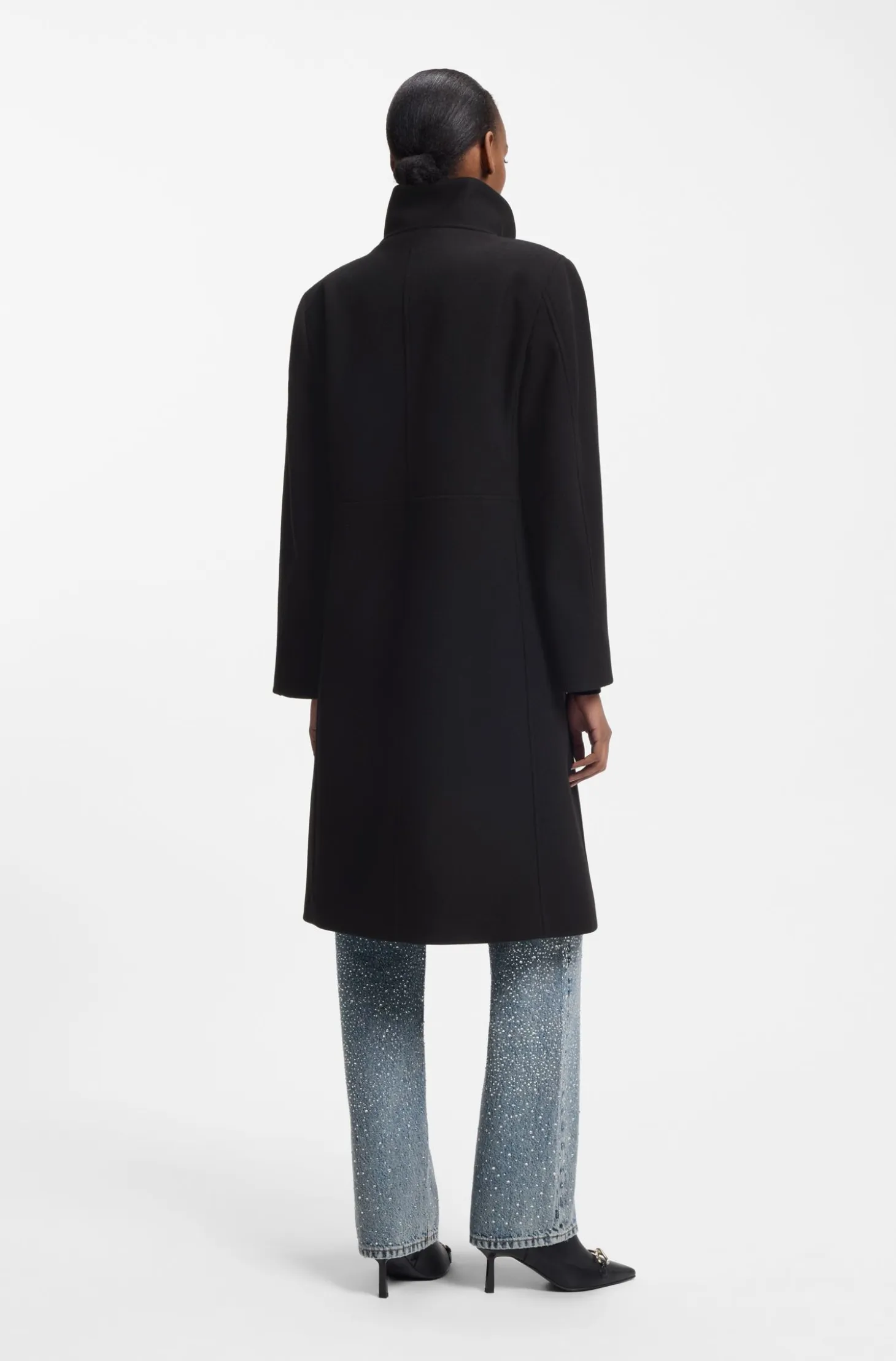 Regular-fit coat with asymmetric zip