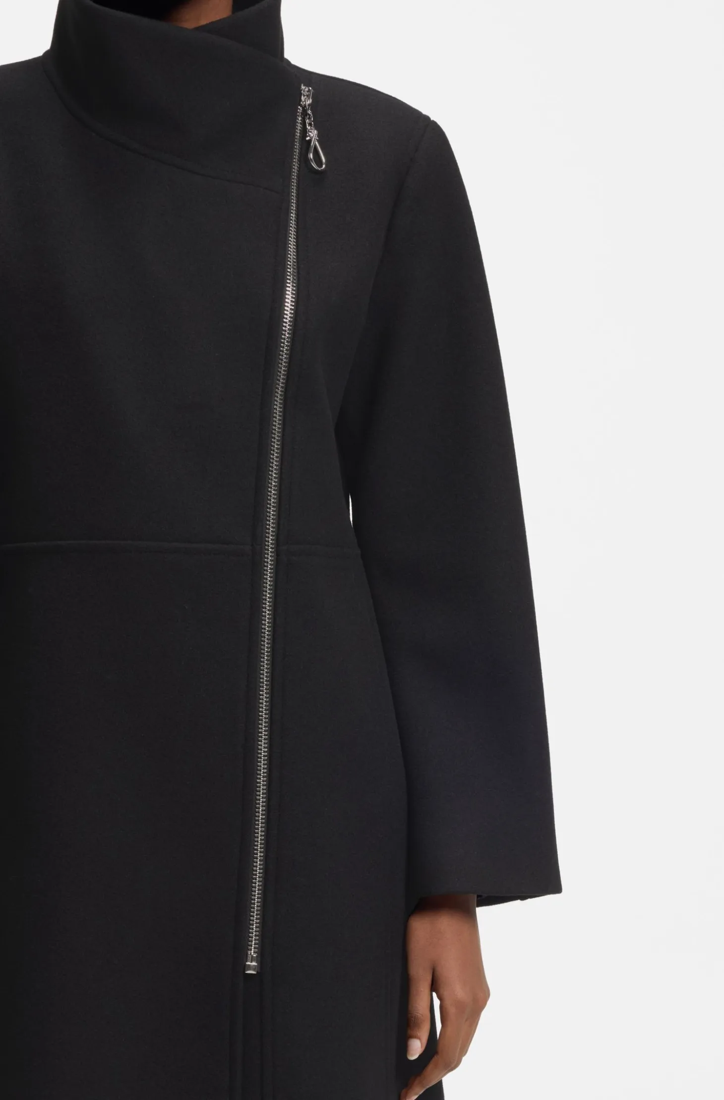 Regular-fit coat with asymmetric zip