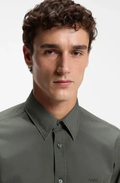 Regular-fit shirt in cotton poplin with embroidered logo