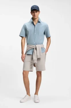 Regular-fit shirt in cotton poplin