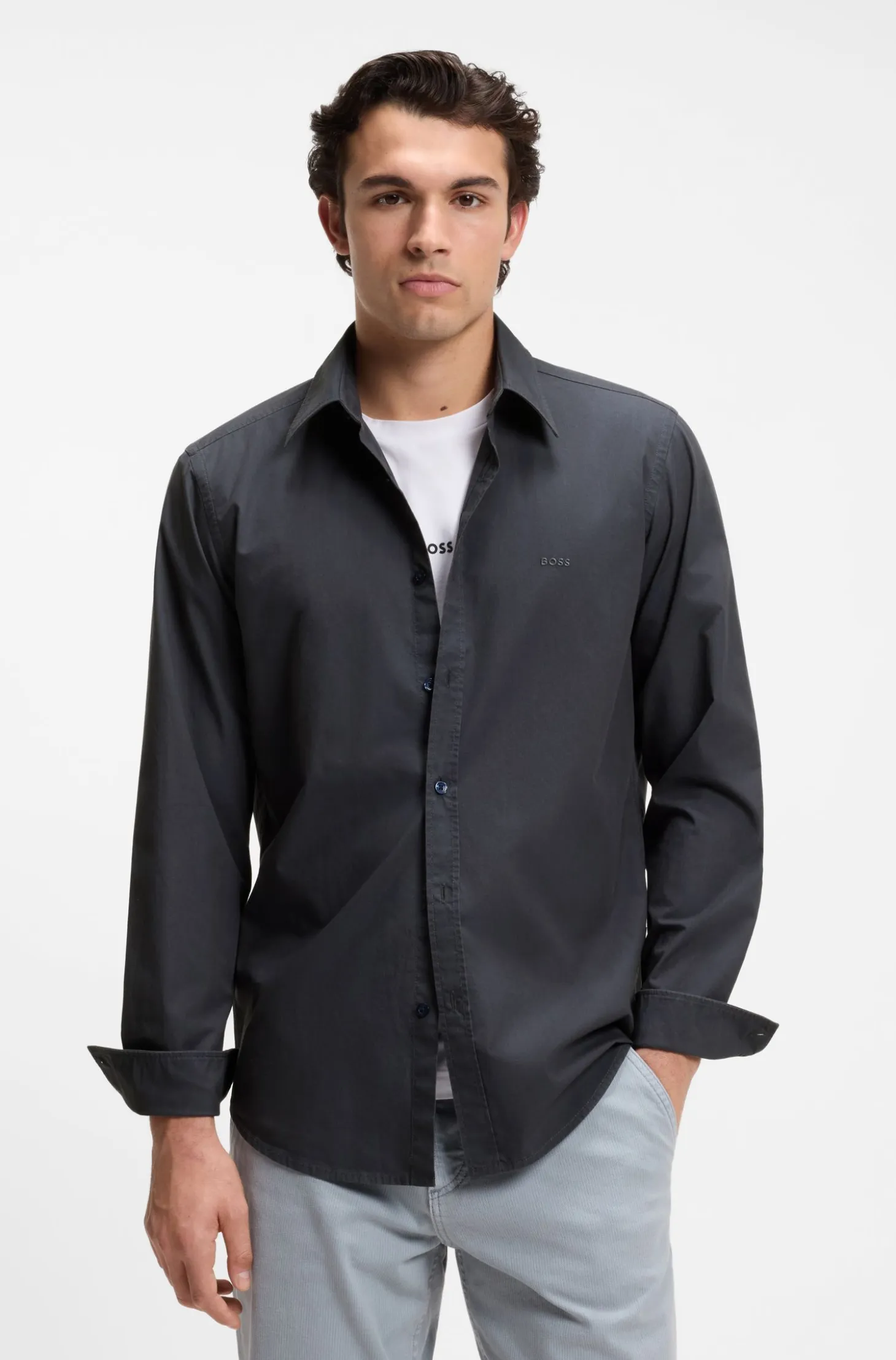 Regular-fit shirt in cotton poplin with embroidered logo