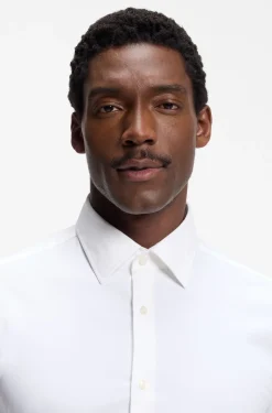 Regular-fit shirt in performance-stretch twill