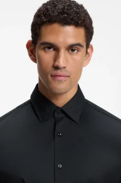 Regular-fit shirt in performance-stretch twill