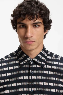 Regular-fit shirt in printed cotton poplin