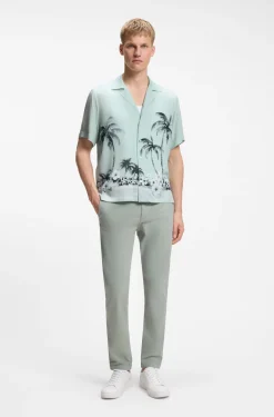 Regular-fit shirt with maxi print