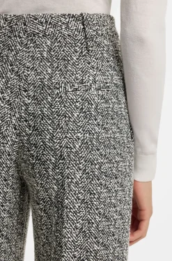 Regular-fit trousers in stretch herringbone fabric