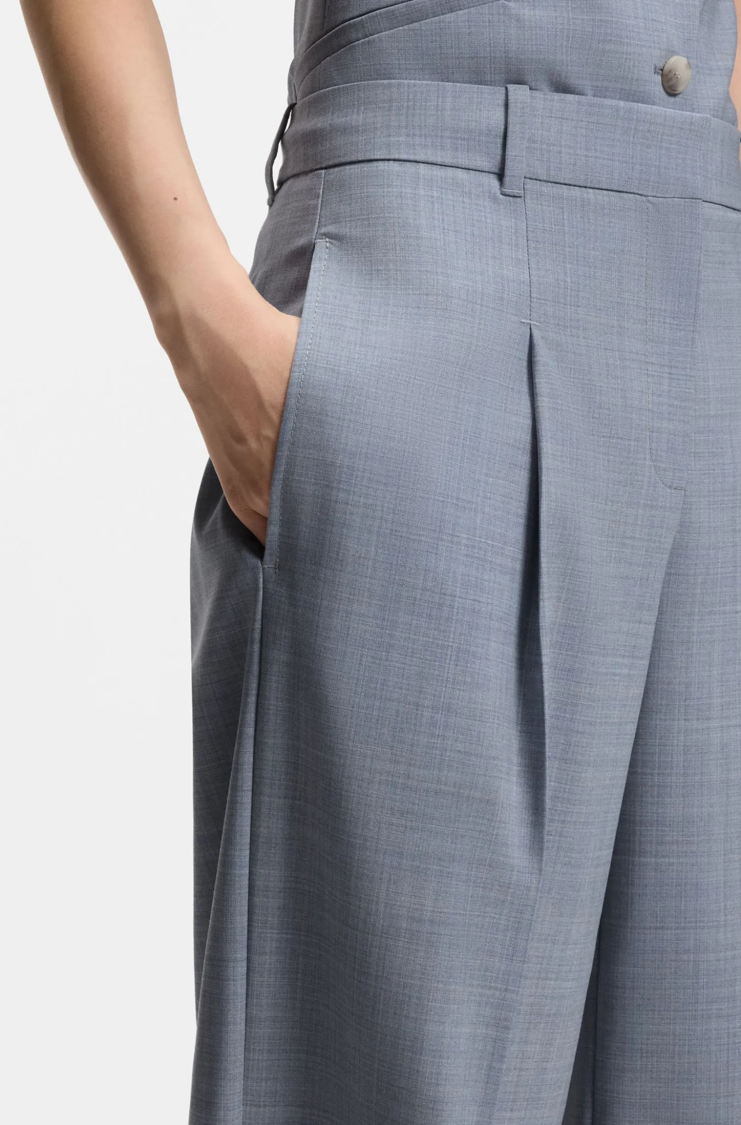 Regular-fit trousers in virgin wool