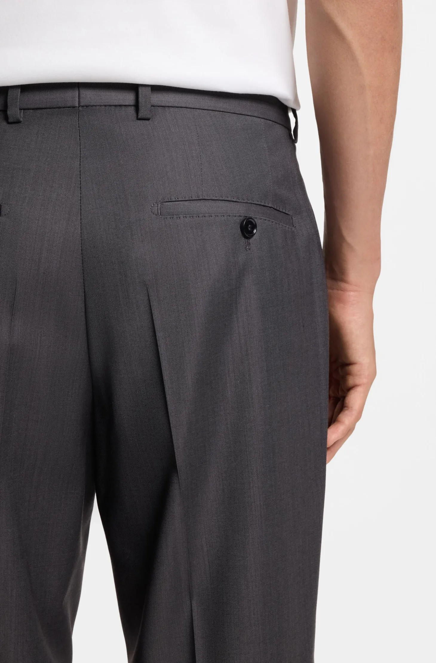 Regular-fit trousers in water-repellent virgin wool