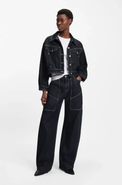 Regular-fit trucker jacket in rinse-washed denim