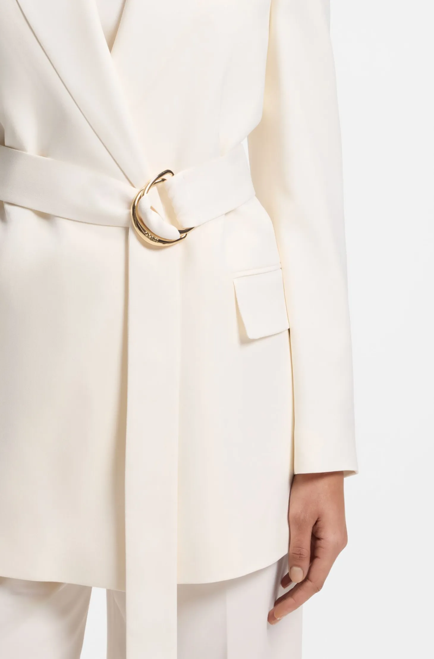 Relaxed-fit blazer with D-ring belt