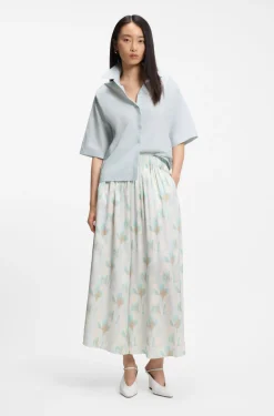 Relaxed-fit blouse in cotton poplin with point collar