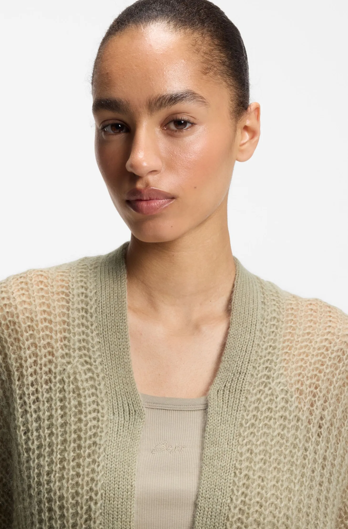 Relaxed-fit cardigan with open-knit structure