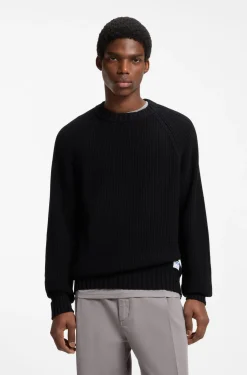 Relaxed-fit cotton sweater with raglan sleeves