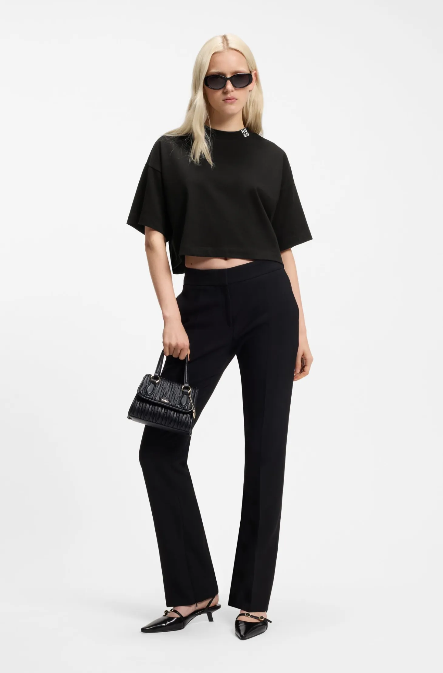 Relaxed-fit cropped T-shirt in cotton with neck logo