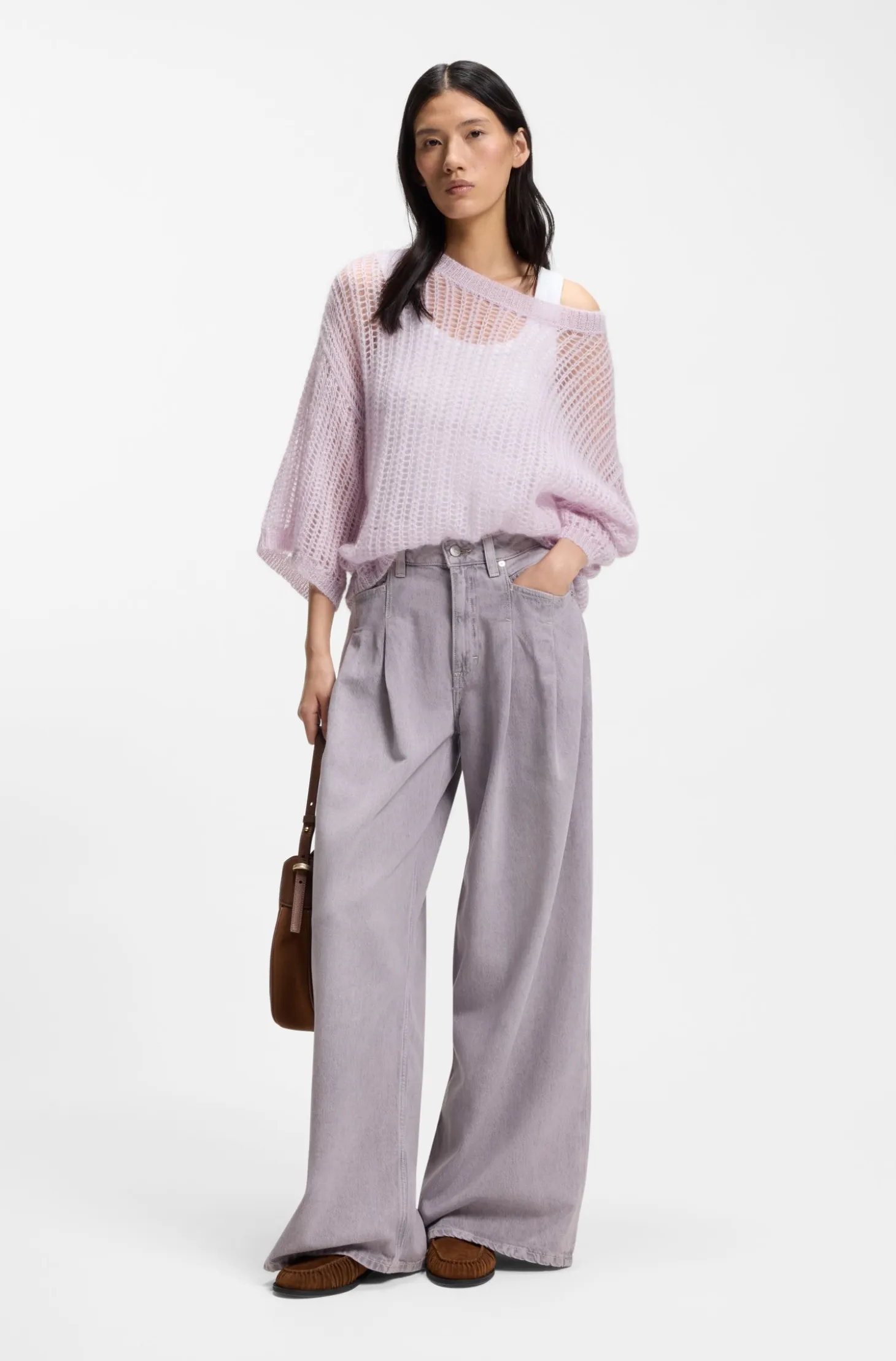 Relaxed-fit jeans with wide leg