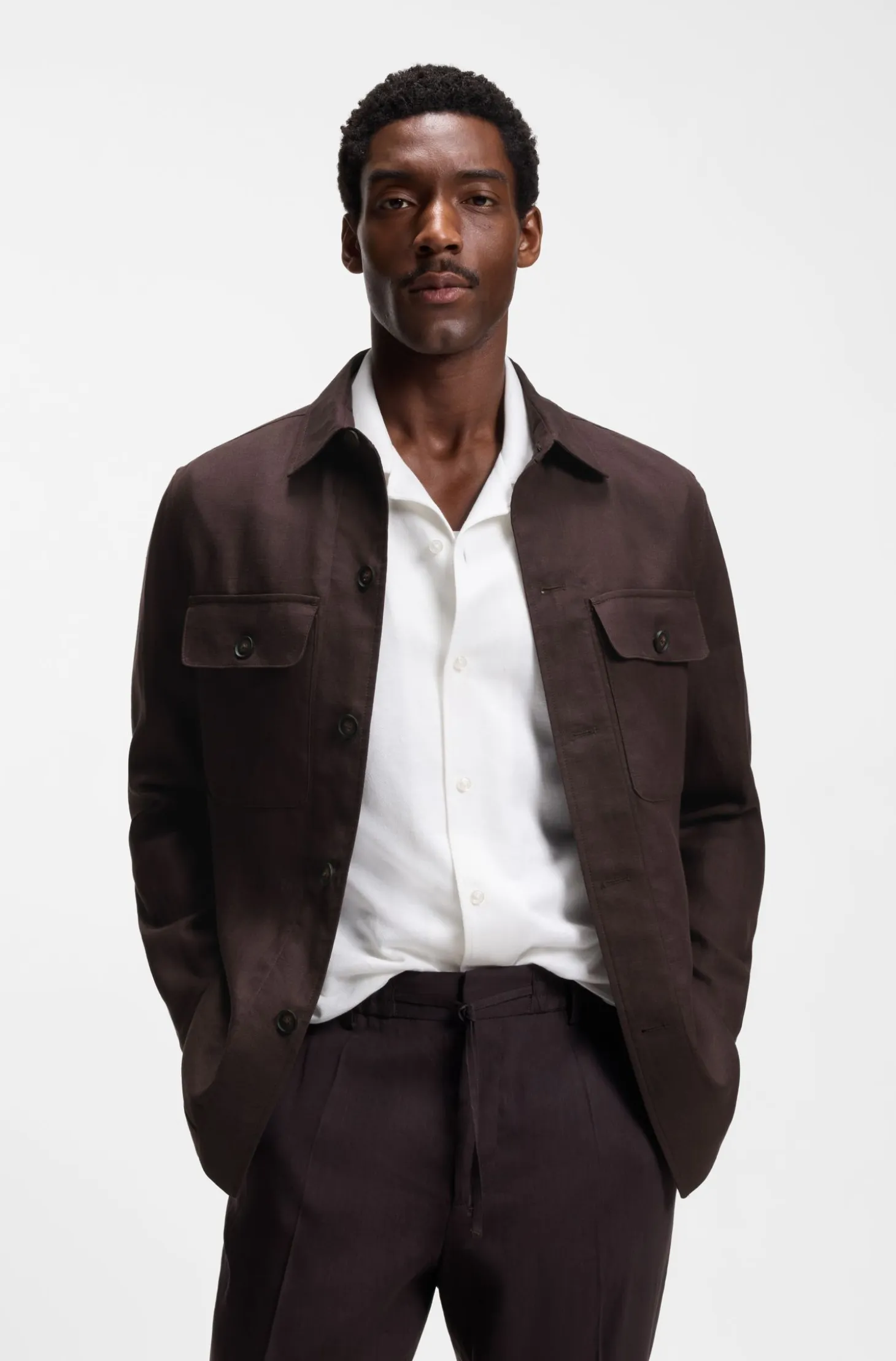 Relaxed-fit overshirt in linen