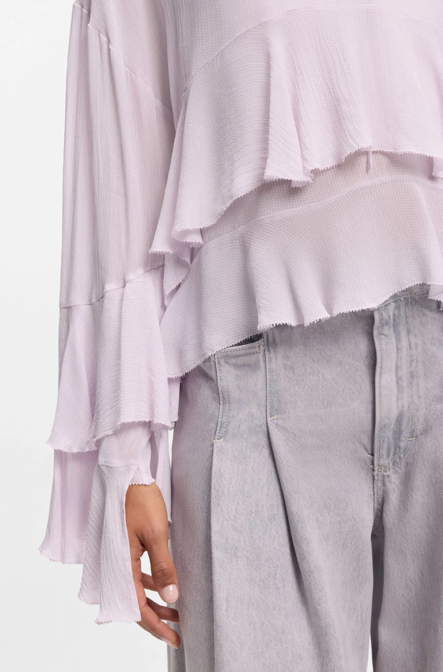 Relaxed-fit ruffled blouse in crepe Georgette seersucker